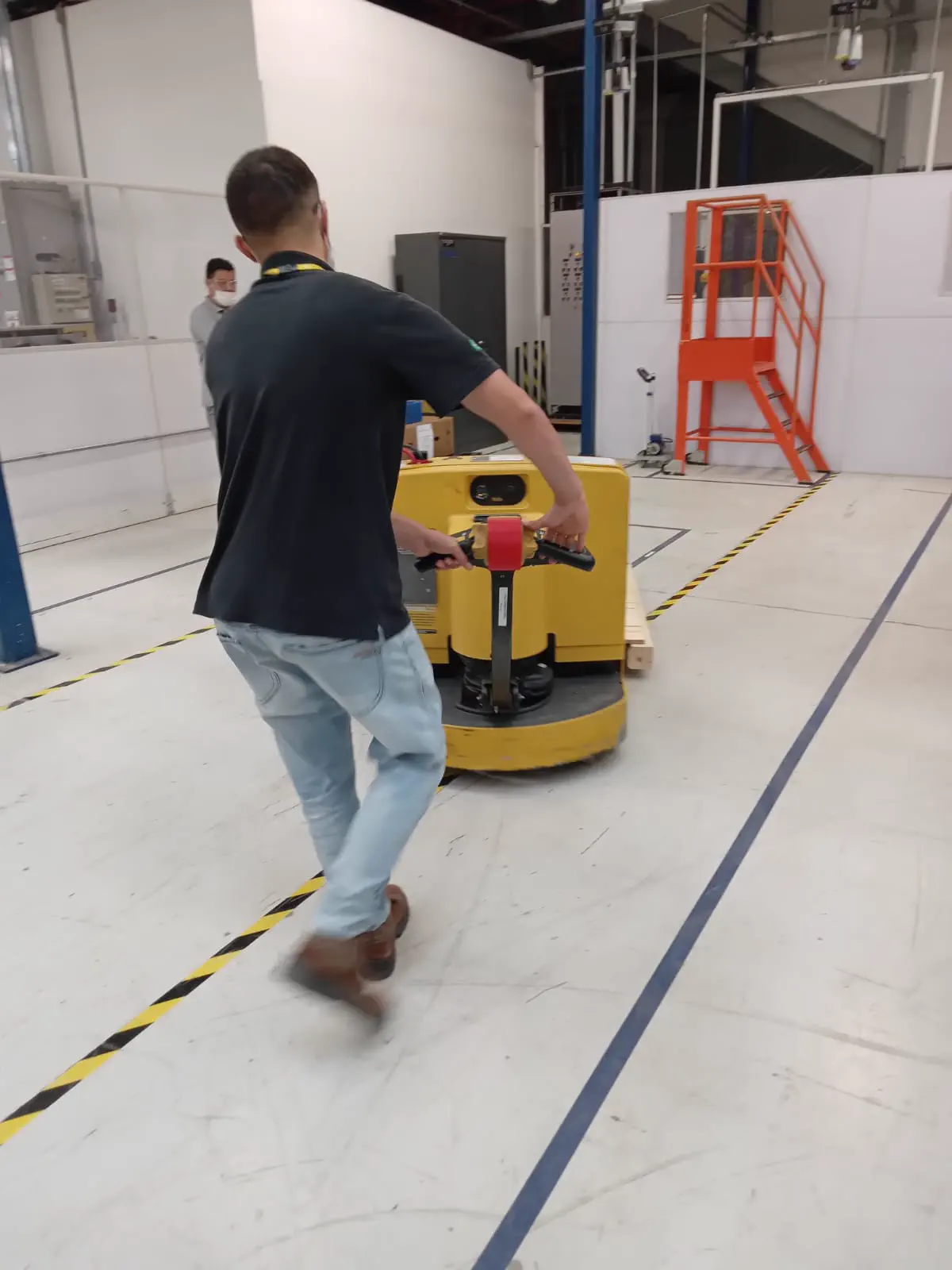 NR 11 — Transporte, Movimentação, Armazenagem e Manuseio de Materiais — registro 5